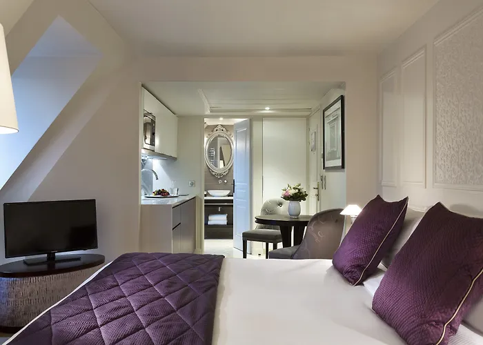 Hotel La Clef Louvre Paris By The Crest Collection